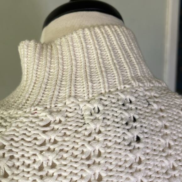 Style & Co. Off-White Knit Double-Breasted Sweater - Small - Picture 4 of 6
